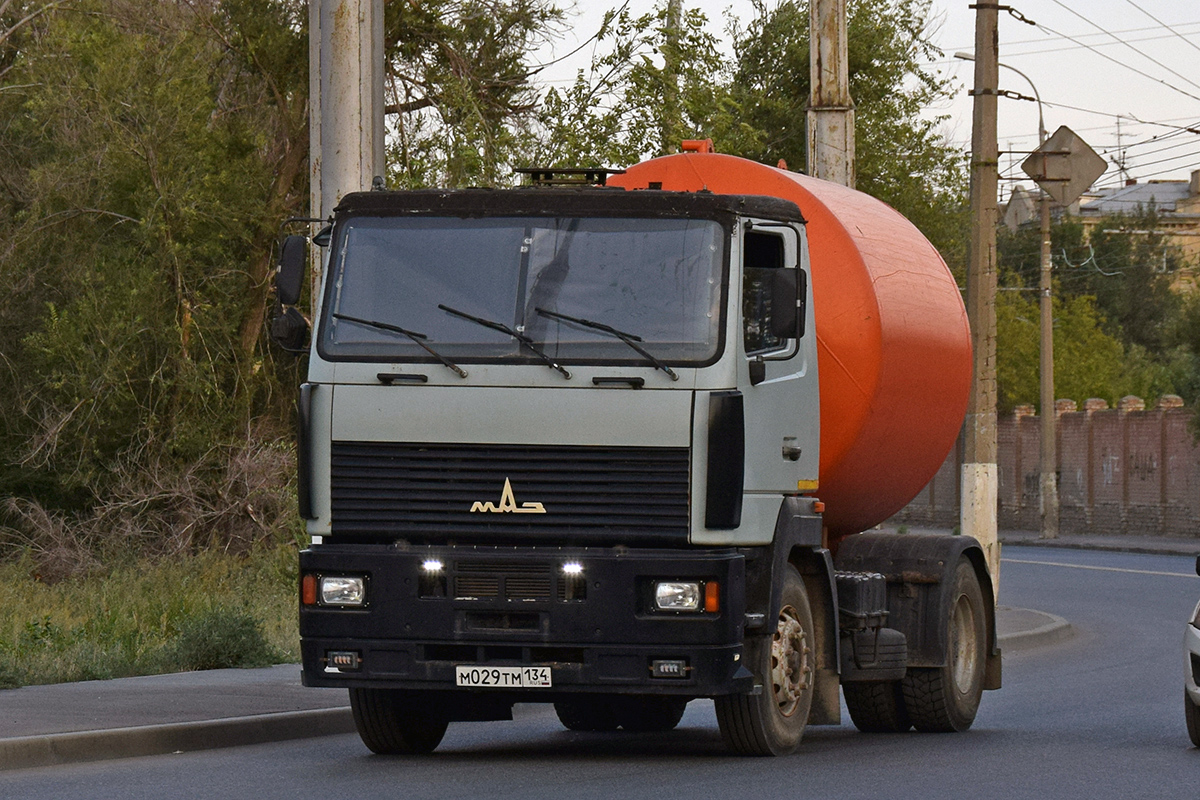 Волгоградская область, № М 029 ТМ 134 — МАЗ-5440A3