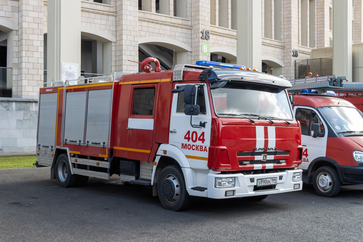 Москва, № Х 890 ОК 199 — КамАЗ-4308-H3(99)