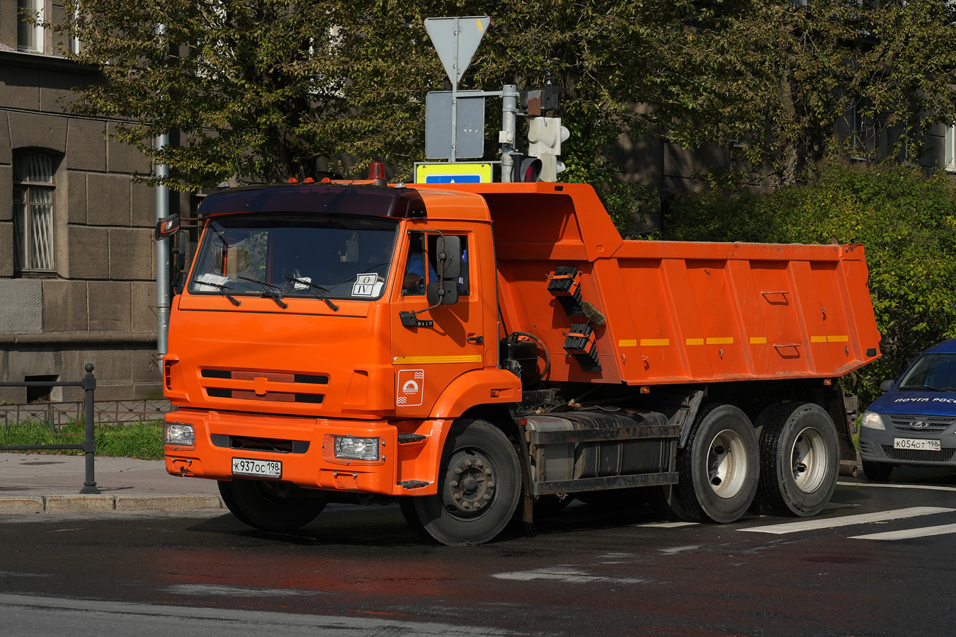 Санкт-Петербург, № К 937 ОС 198 — КамАЗ-65115 (общая модель)