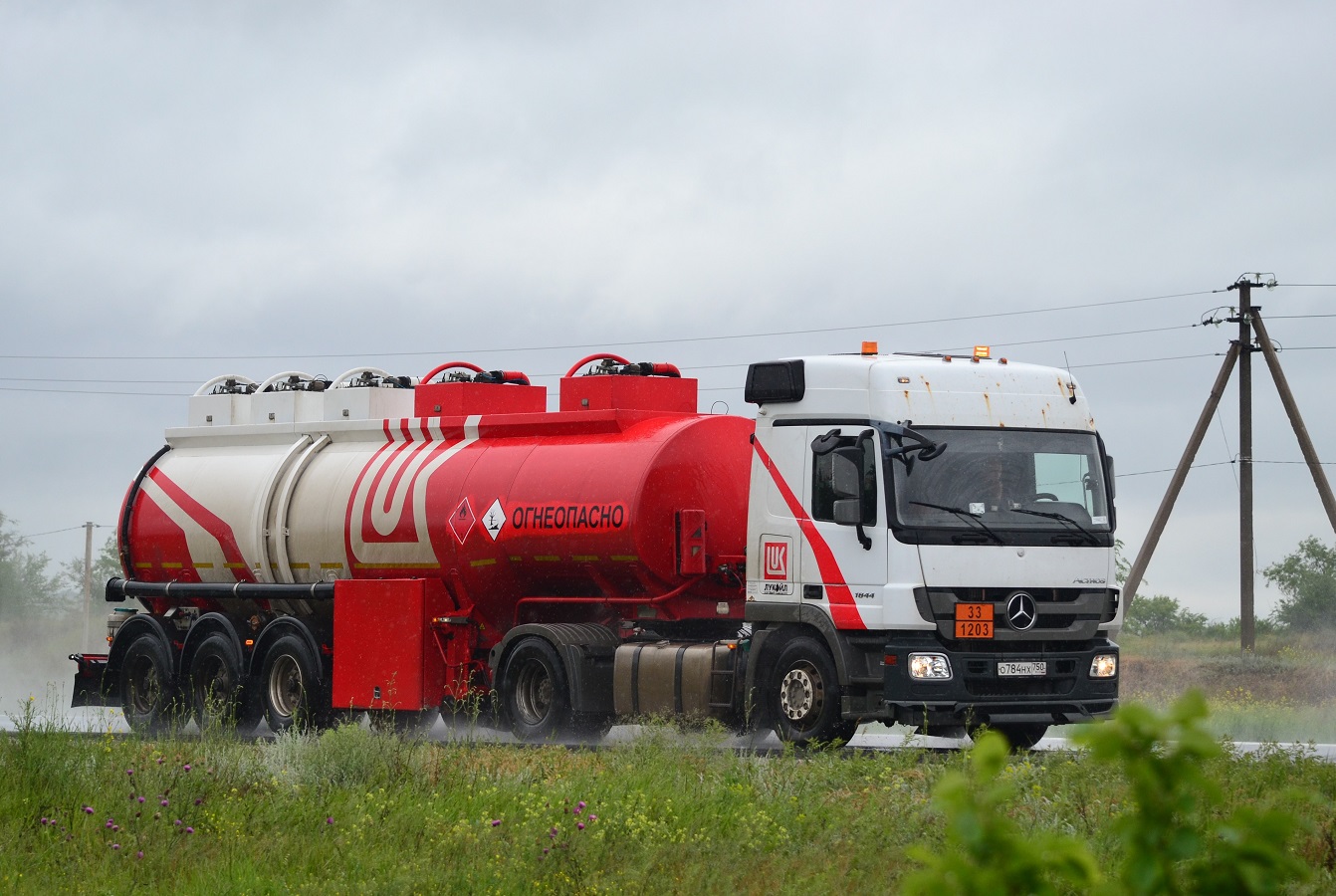 Волгоградская область, № О 784 НХ 750 — Mercedes-Benz Actros ('2009) 1844