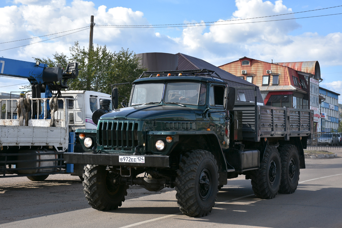 Красноярский край, № В 972 ЕЕ 124 — Урал-43202-10