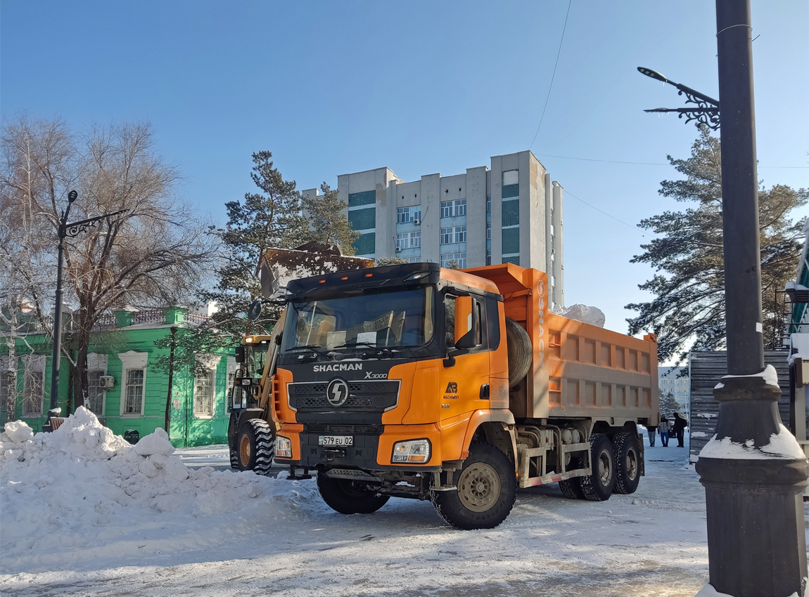 Алматы, № 579 EU 02 — Shaanxi Shacman X3000 SX3258