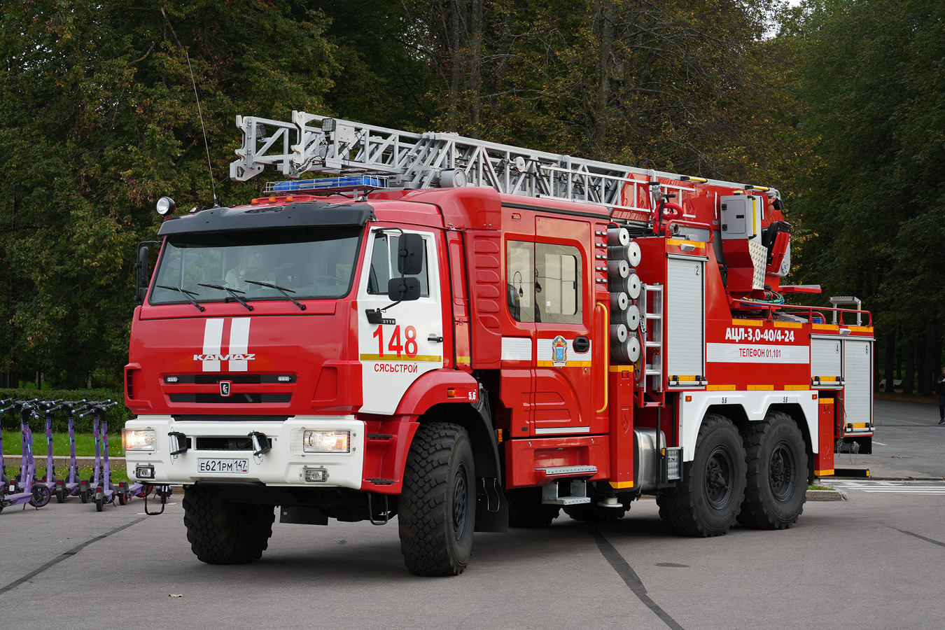 Ленинградская область, № Е 621 РМ 147 — КамАЗ-43118-50; Санкт-Петербург — Финал соревнований по скоростному маневрированию на пожарных автомобилях "Трасса-01", 13.09.2025