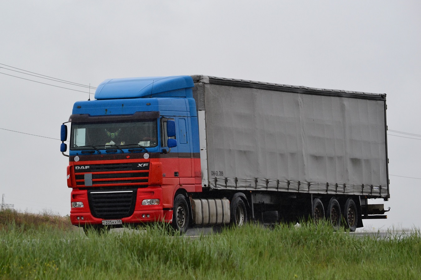Пензенская область, № С 225 КХ 58 — DAF XF105 FT
