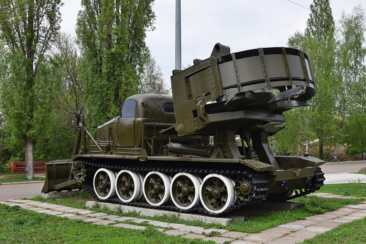 Саратовская область, № (64) Б/Н СТ 0001 — АТ-Т; Техника на постаментах, памятники (Саратовская область); Саратовская область — Спецтехника на постаментах
