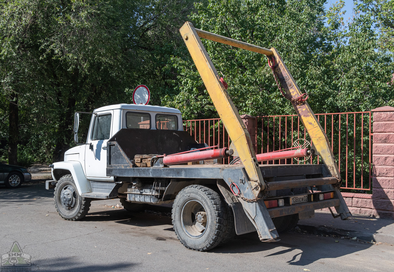 Алматы, № 138 BDW 02 — ГАЗ-3307