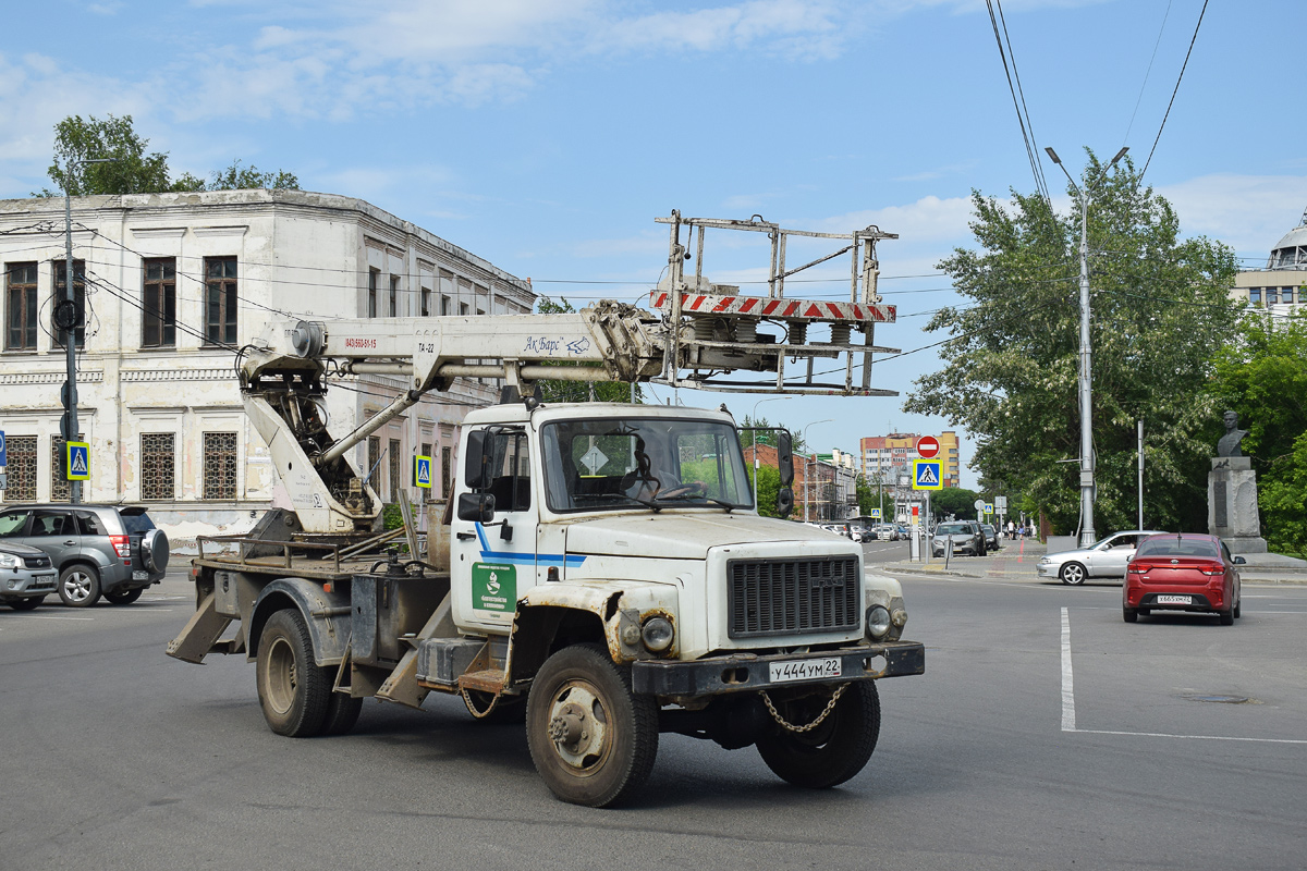 Алтайский край, № У 444 УМ 22 — ГАЗ-33086 «Земляк»