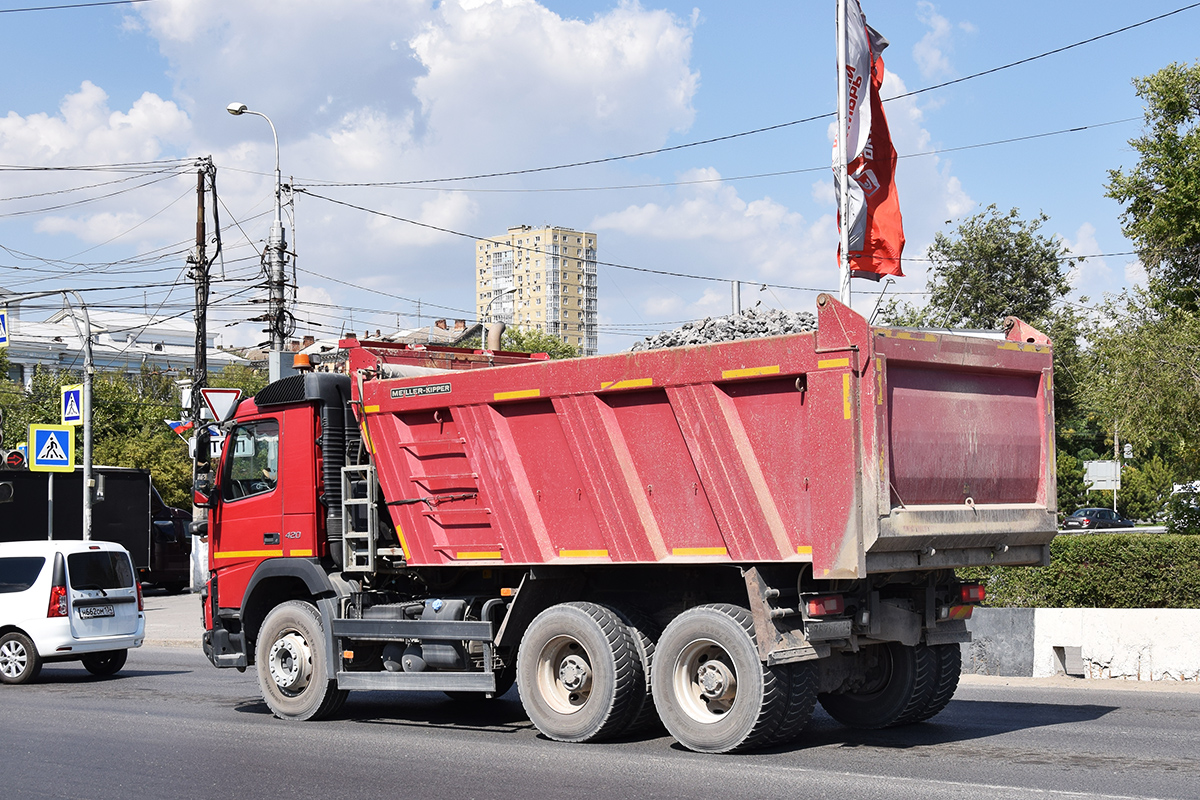 Волгоградская область, № В 357 ХВ 134 — Volvo ('2013) FM.420 [X9P]