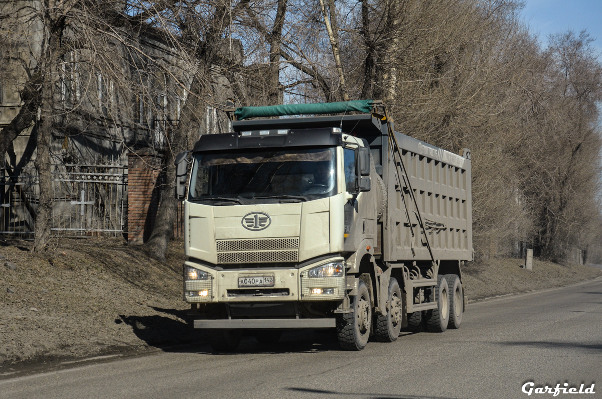 Кемеровская область, № А 040 РА 142 — FAW J6 CA3310