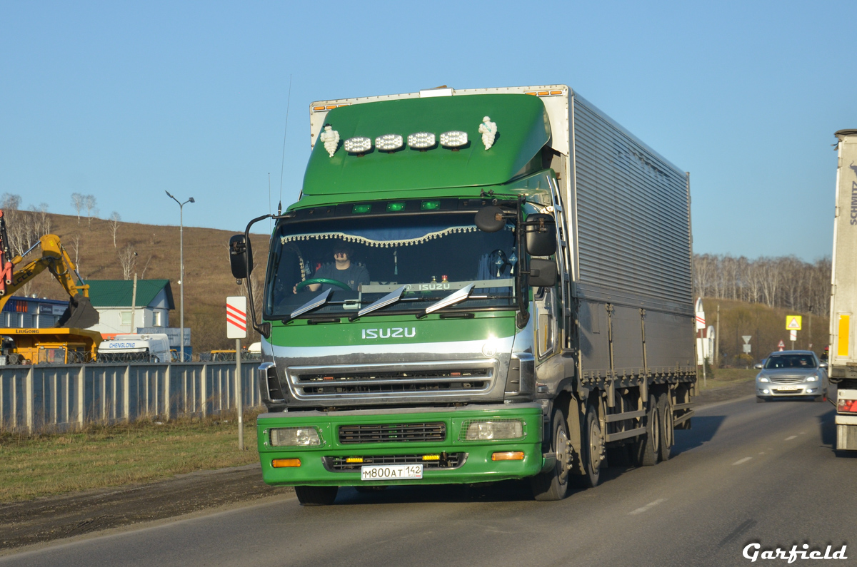 Кемеровская область, № М 800 АТ 142 — Isuzu Giga (общая модель)