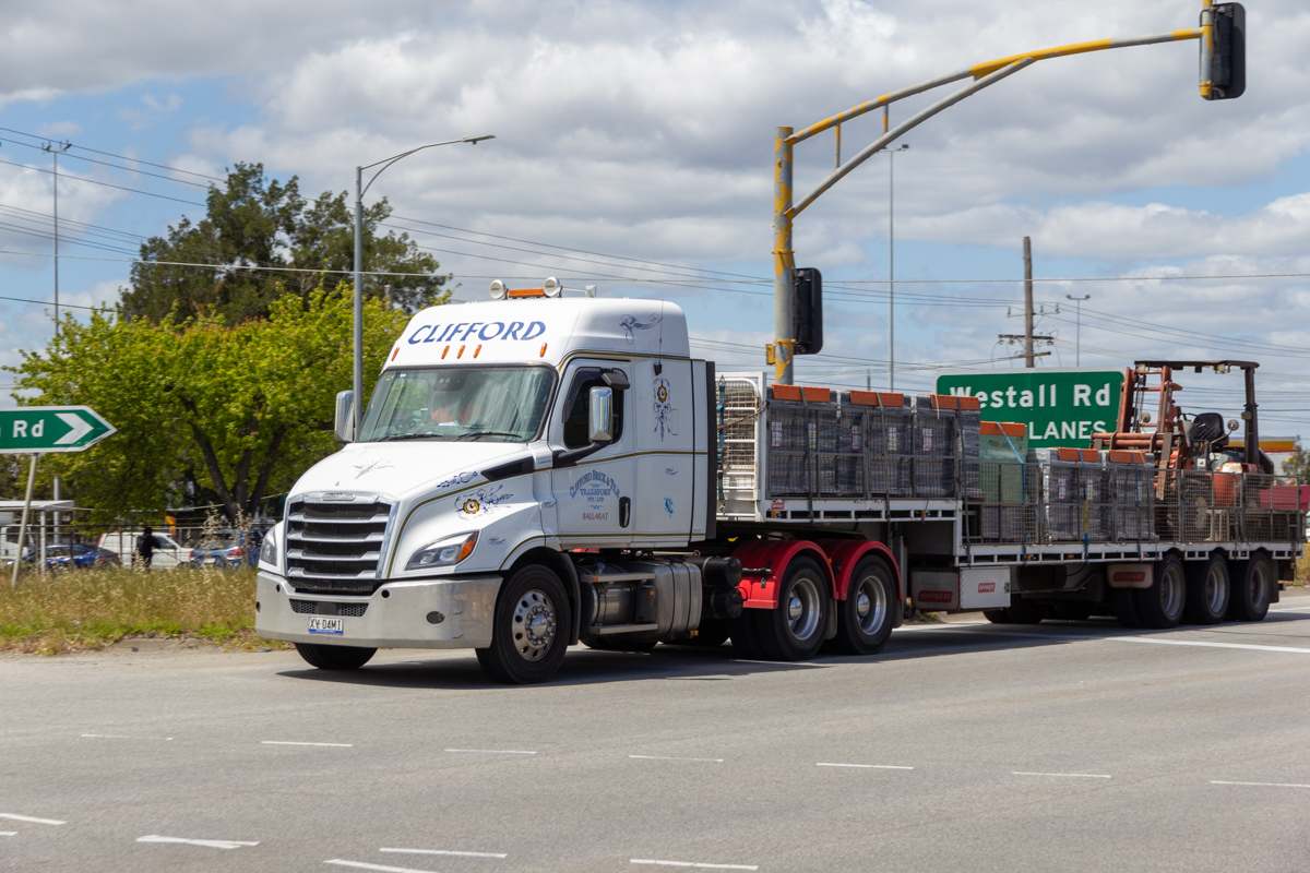Австралия, № XV-04MI — Freightliner Cascadia ('2017)