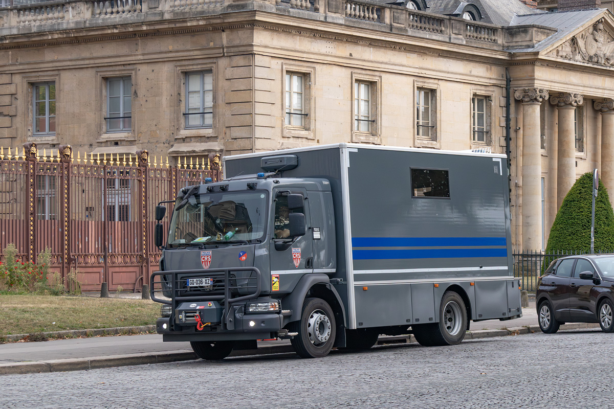Франция, № GQ-036-XZ — Renault D-Access