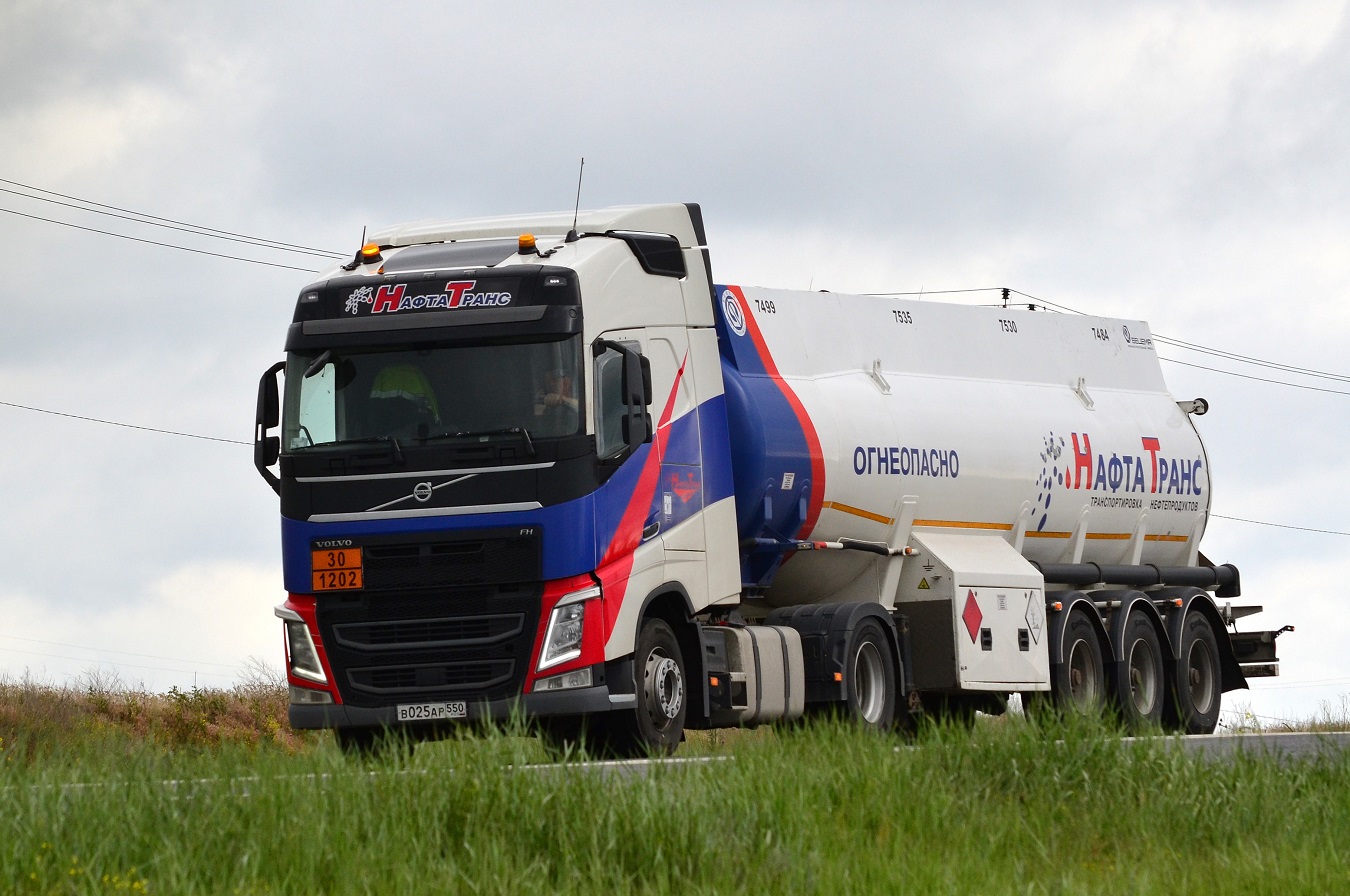 Московская область, № В 025 АР 550 — Volvo ('2012) FH.460 [X9P]