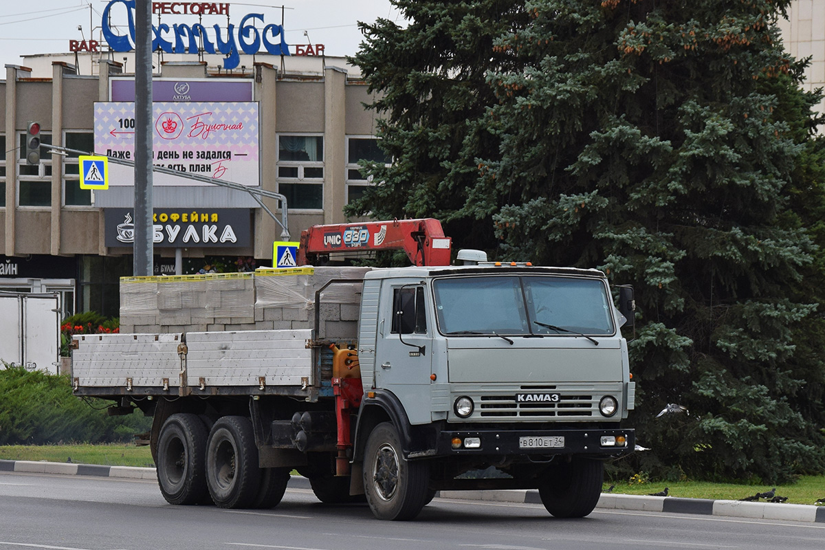 Волгоградская область, № В 810 ЕТ 34 — КамАЗ-53212