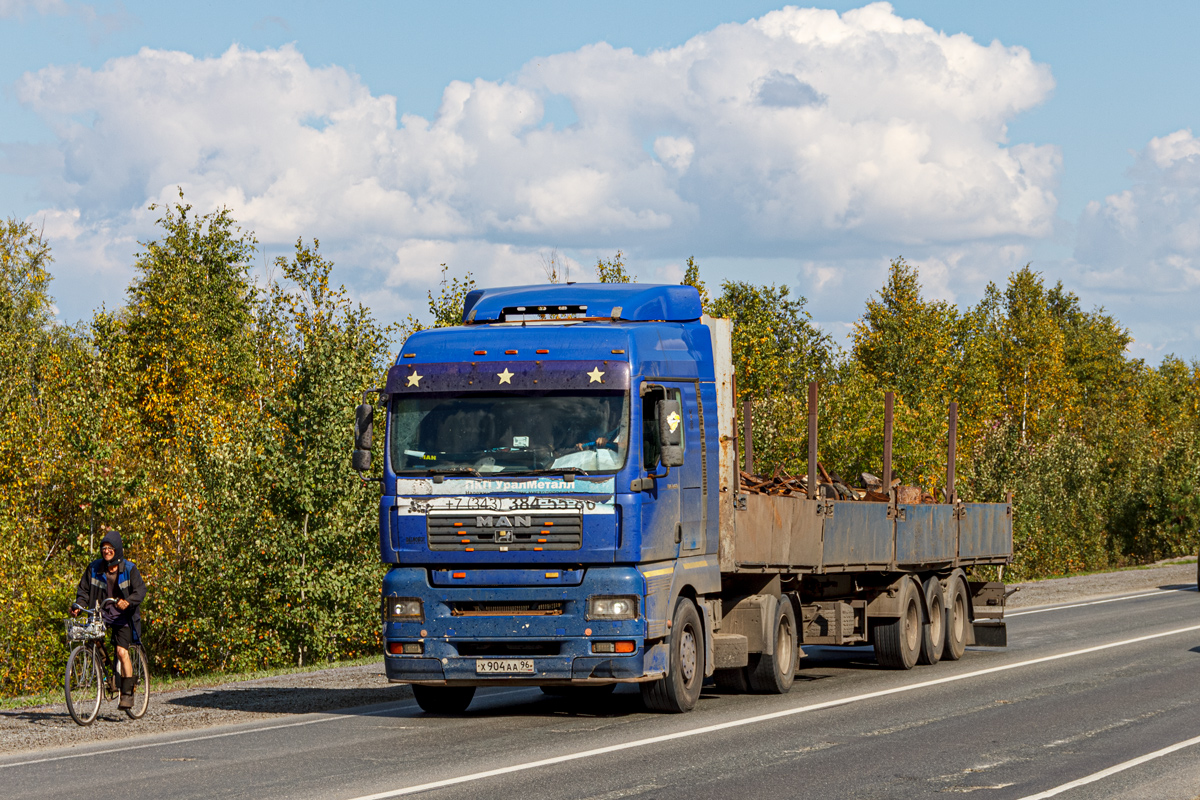 Тюменская область, № Х 904 АА 96 — MAN TGA 18.480