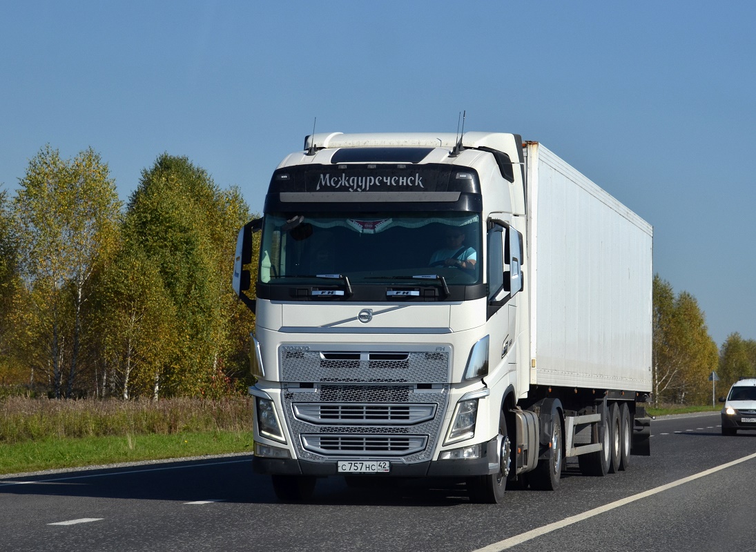 Кемеровская область, № С 757 НС 42 — Volvo ('2012) FH.460
