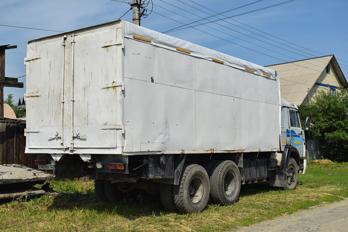 Алтайский край, № Е 463 ЕК 122 — КамАЗ-53212