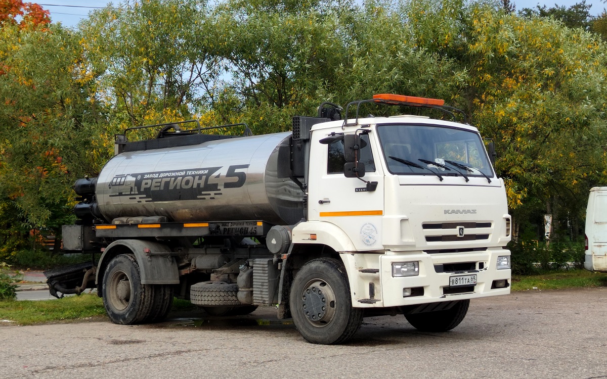 Тверская область, № В 811 ТА 69 — КамАЗ-53605-A5(48)