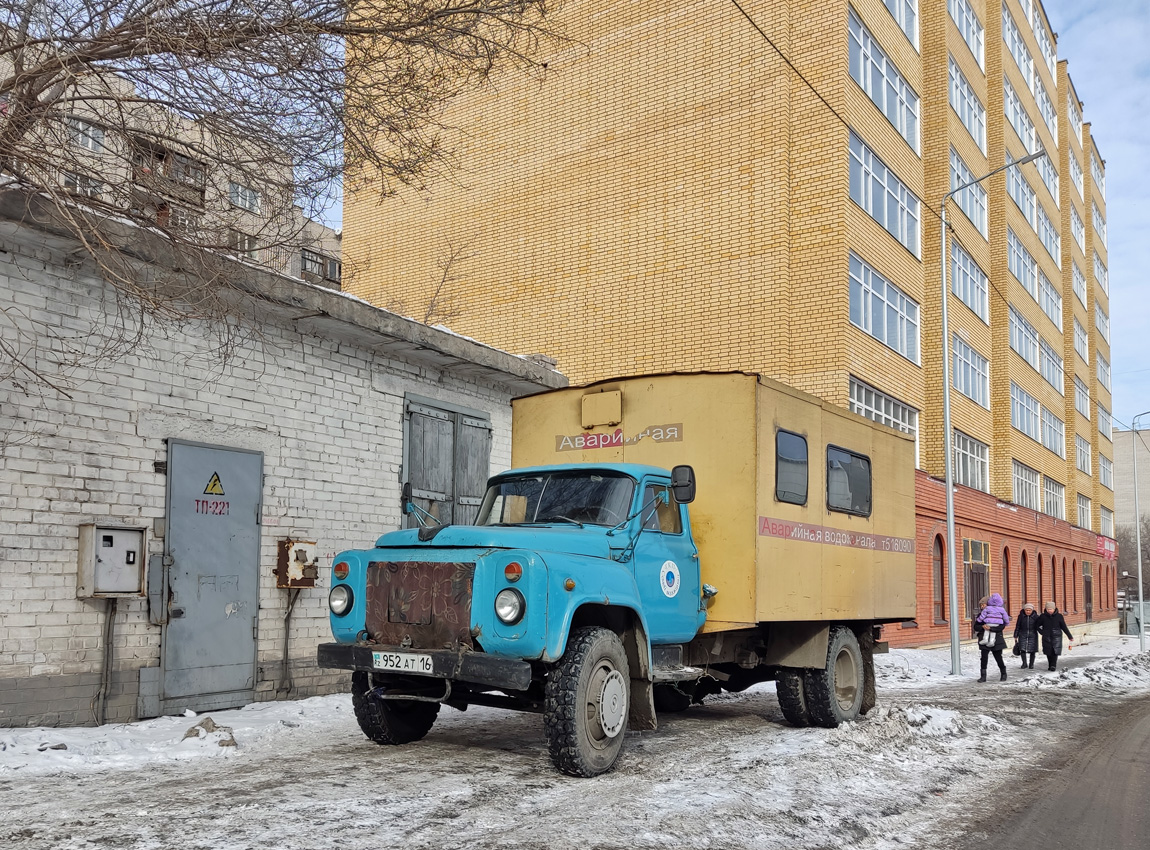 Восточно-Казахстанская область, № 952 AT 16 — ГАЗ-53-12