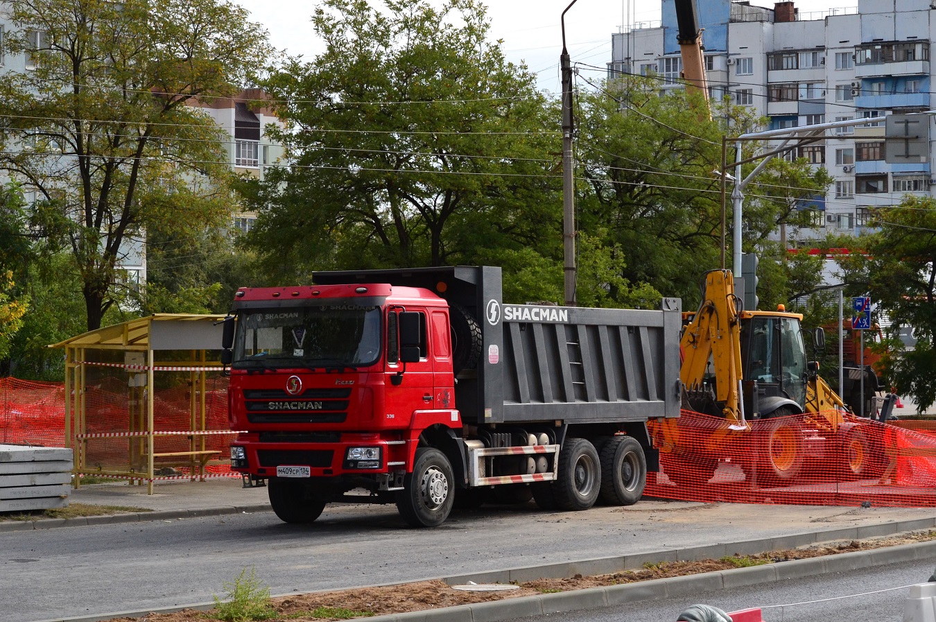 Волгоградская область, № М 409 СР 134 — Shaanxi Shacman F3000 SX325x