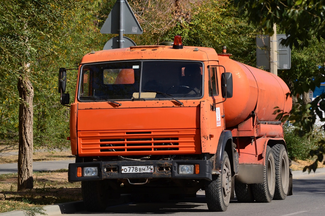 Волгоградская область, № 1072 — КамАЗ-53215 [532150]