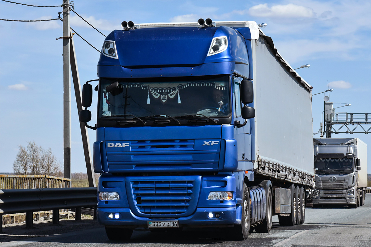 Восточно-Казахстанская область, № 335 VIA 16 — DAF XF105 FT