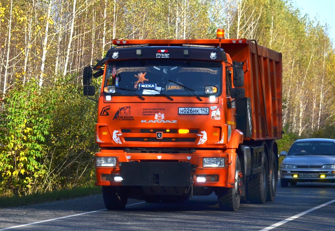 Кемеровская область, № Н 026 НК 142 — КамАЗ-6520 (общая модель)