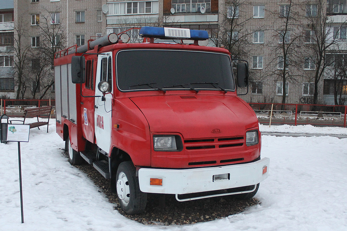 Ивановская область, № (37) Б/Н 0069 — ЗИЛ-530104 "Бычок"; Ивановская область — Аллея Славы ИПСА; Ивановская область — Автомобили на постаментах; Ивановская область — Автомобили без номеров
