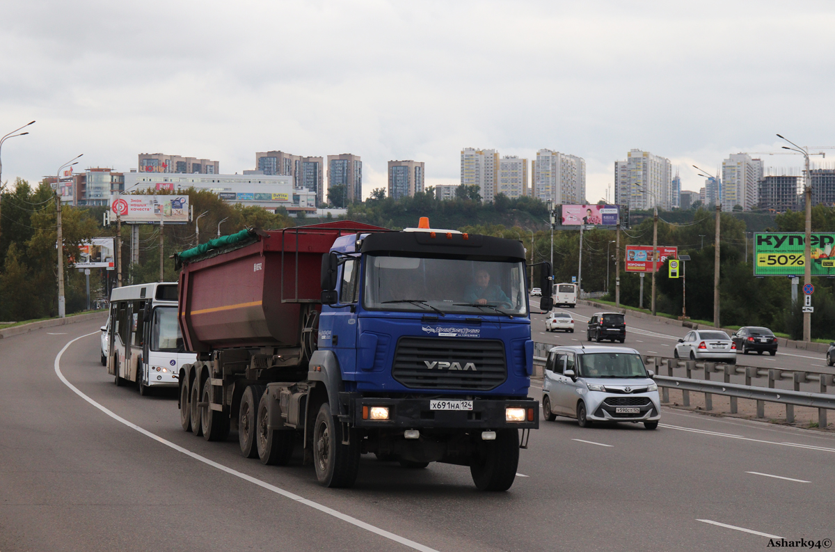 Красноярский край, № Х 691 НА 124 — Урал-44202-82