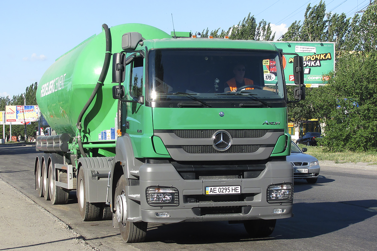 Днепропетровская область, № АЕ 0295 НЕ — Mercedes-Benz Axor 1840