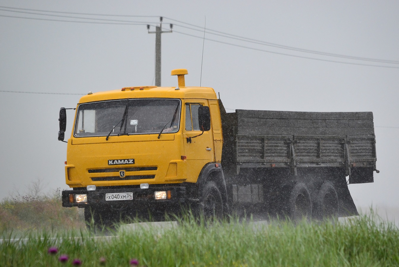 Волгоградская область, № Х 040 ХМ 34 — КамАЗ-53212