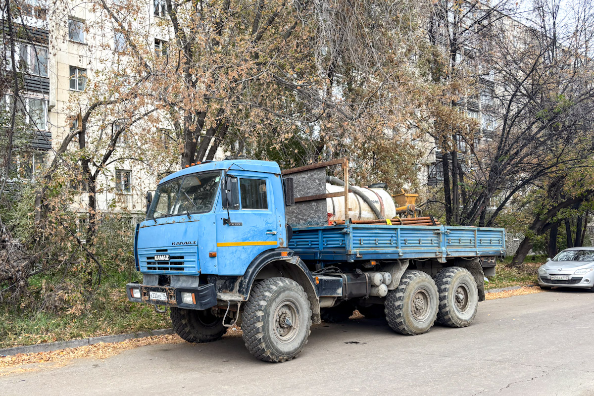 Челябинская область, № Х 330 КЕ 774 — КамАЗ-43114-15 [43114R]