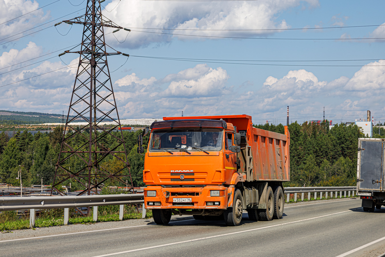 Свердловская область, № Х 582 МТ 96 — КамАЗ-6520-63