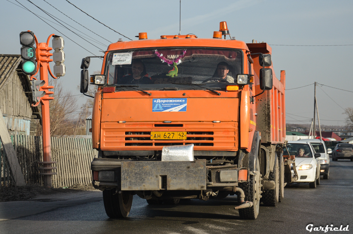 Кемеровская область, № АН 627 42 — КамАЗ-65115 (общая модель)