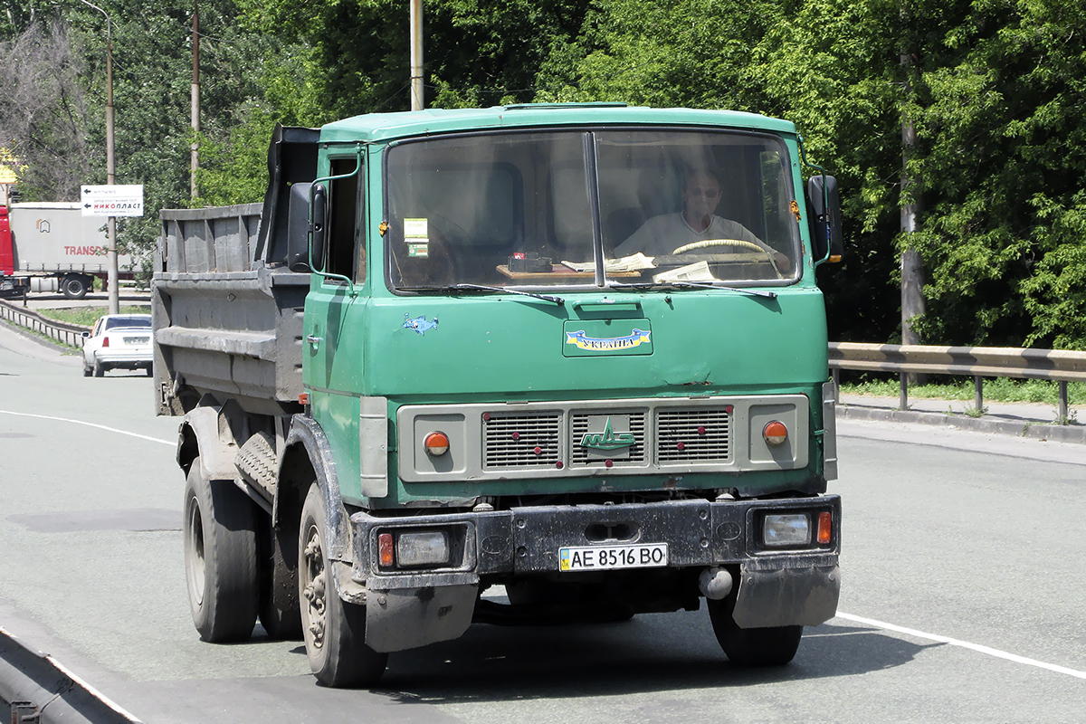 Днепропетровская область, № АЕ 8516 ВО — МАЗ-5551 [555100]