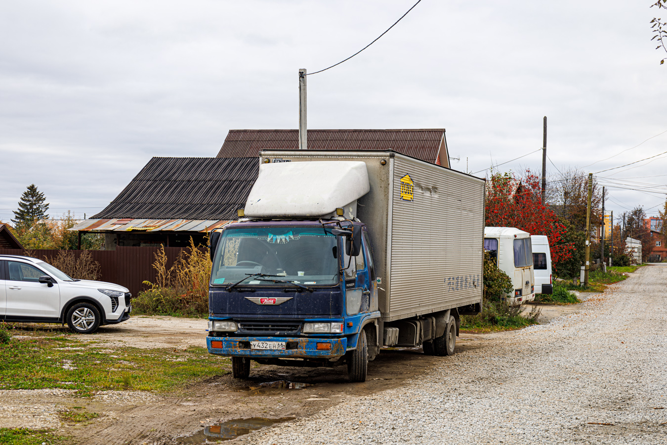 Свердловская область, № У 432 ЕН 66 — Hino Ranger
