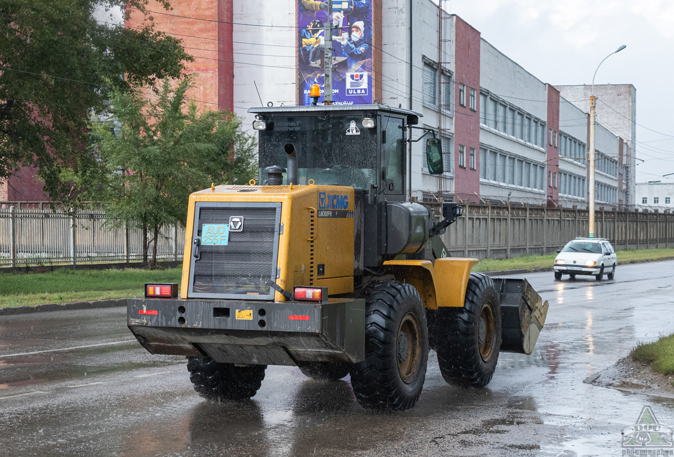 Восточно-Казахстанская область, № AUD 255 F — XCMG LW300 (общая модель)