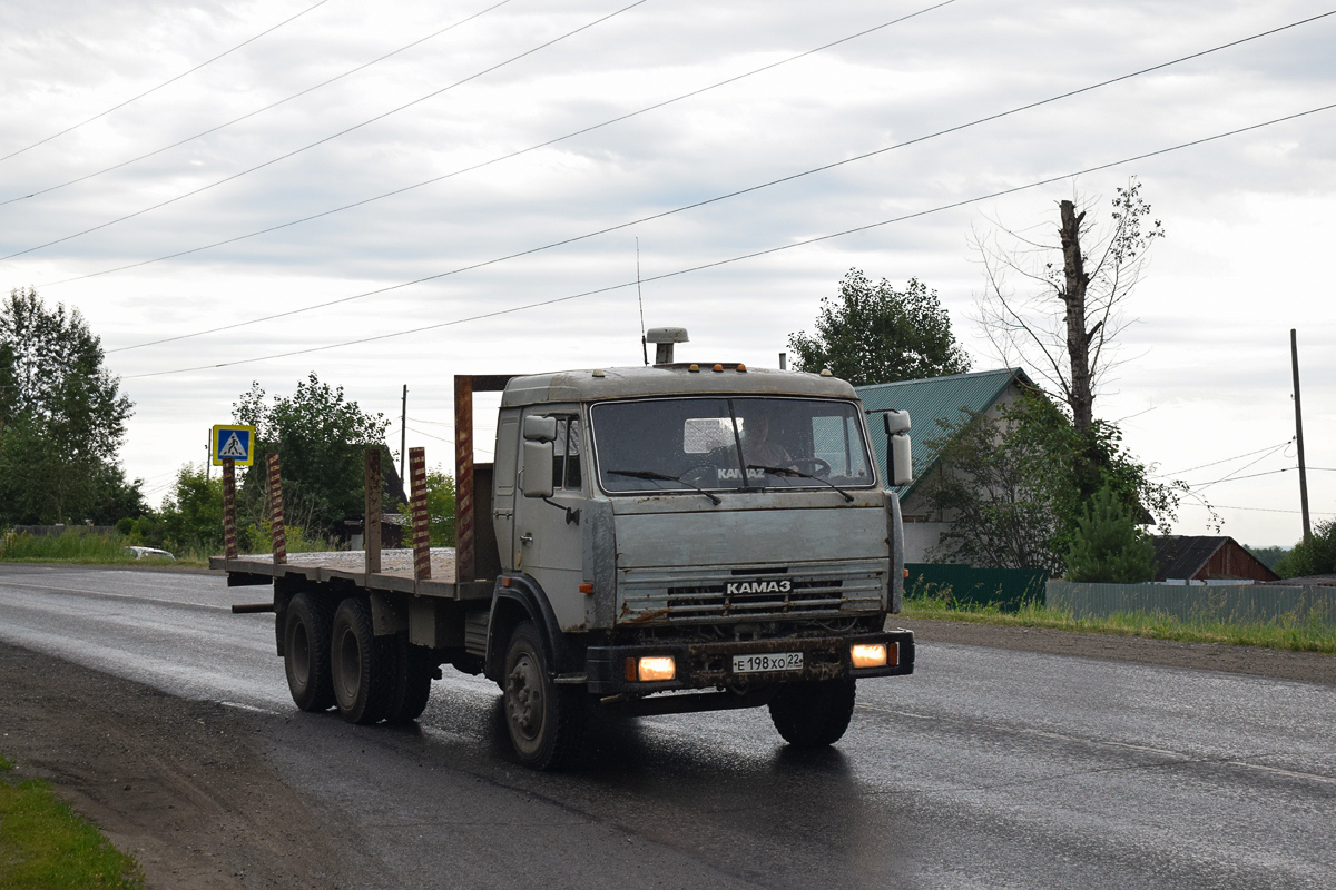 Алтайский край, № Е 198 ХО 22 — КамАЗ-53215 [532150]