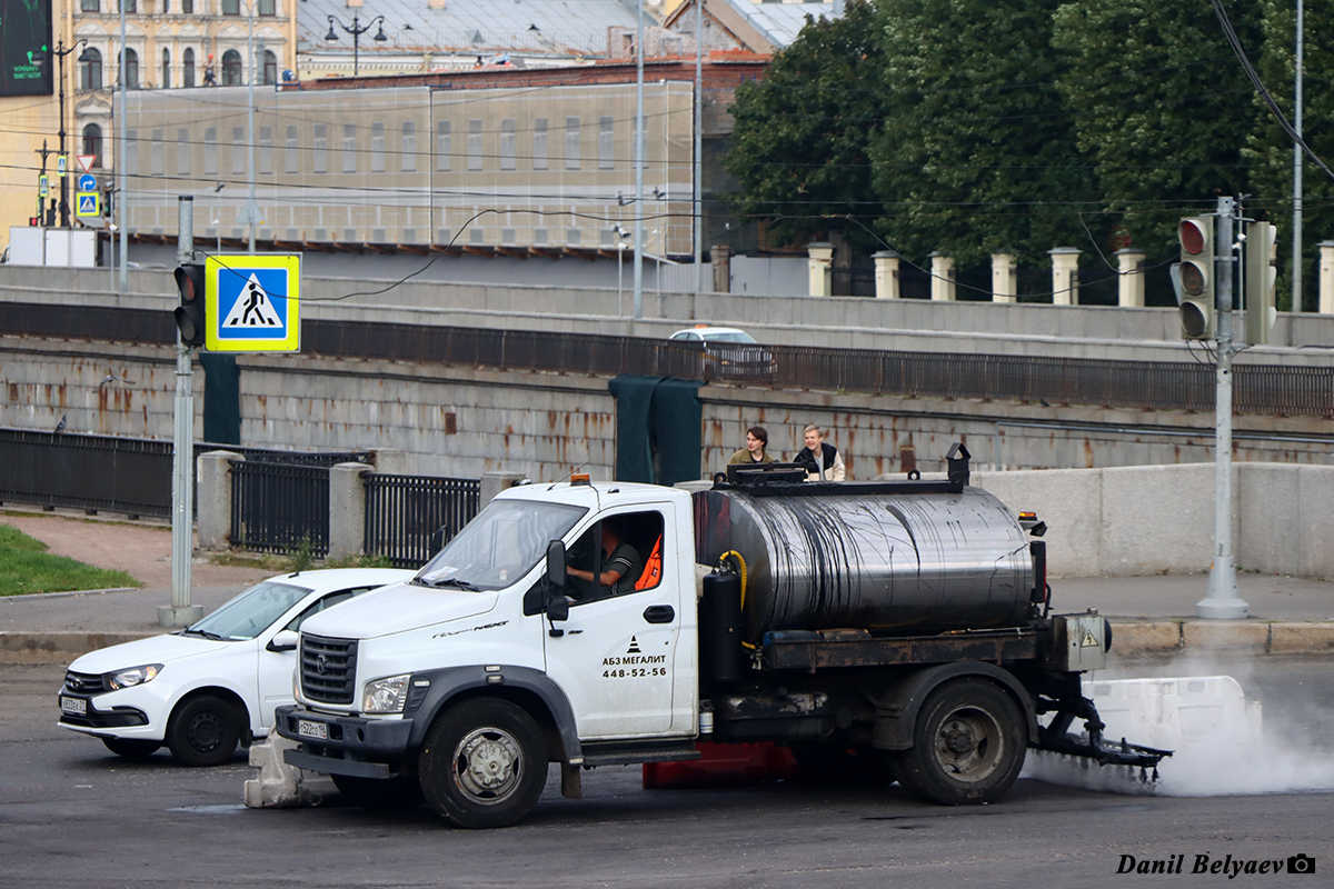 Санкт-Петербург, № Т 522 СО 198 — ГАЗ-C41R13