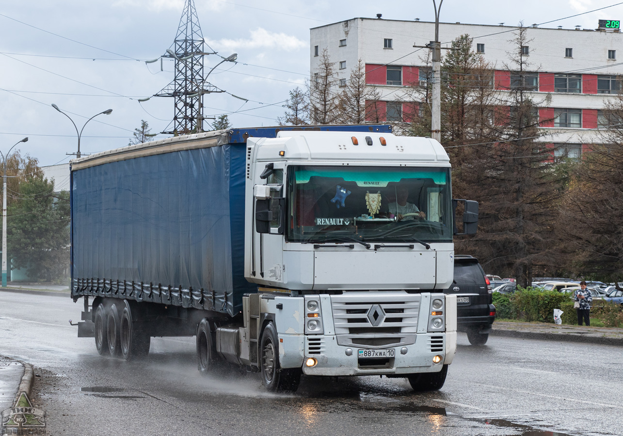 Костанайская область, № 887 KWA 10 — Renault Magnum E-Tech ('2001)