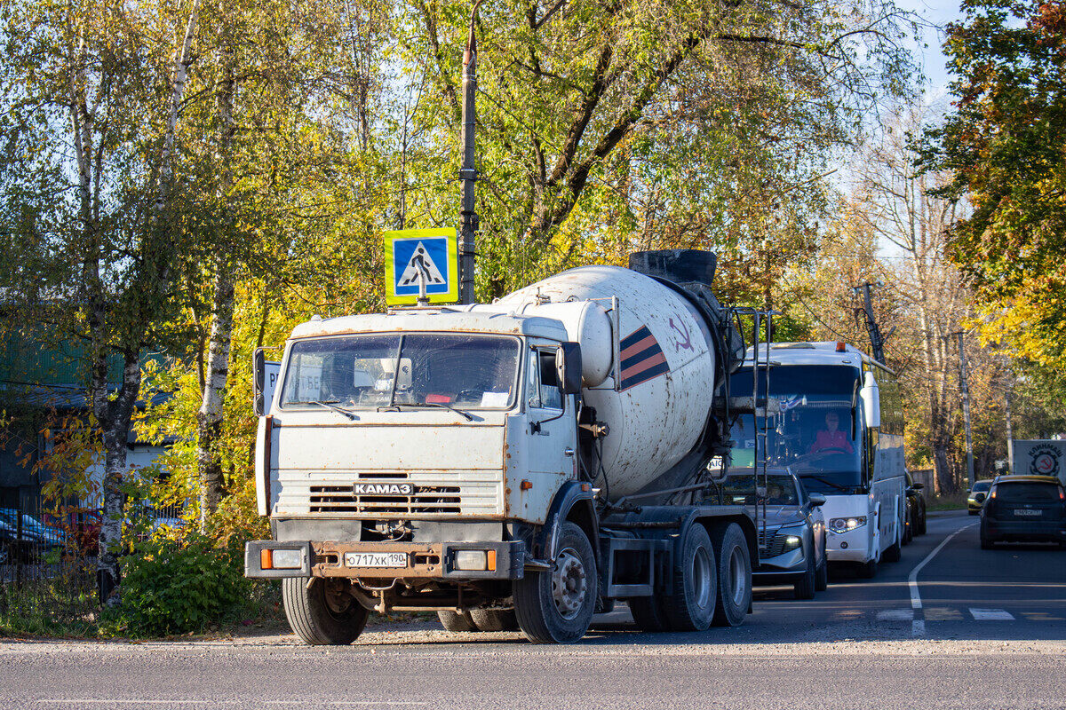 Московская область, № О 717 ХК 190 — КамАЗ-53229-15 [53229R]