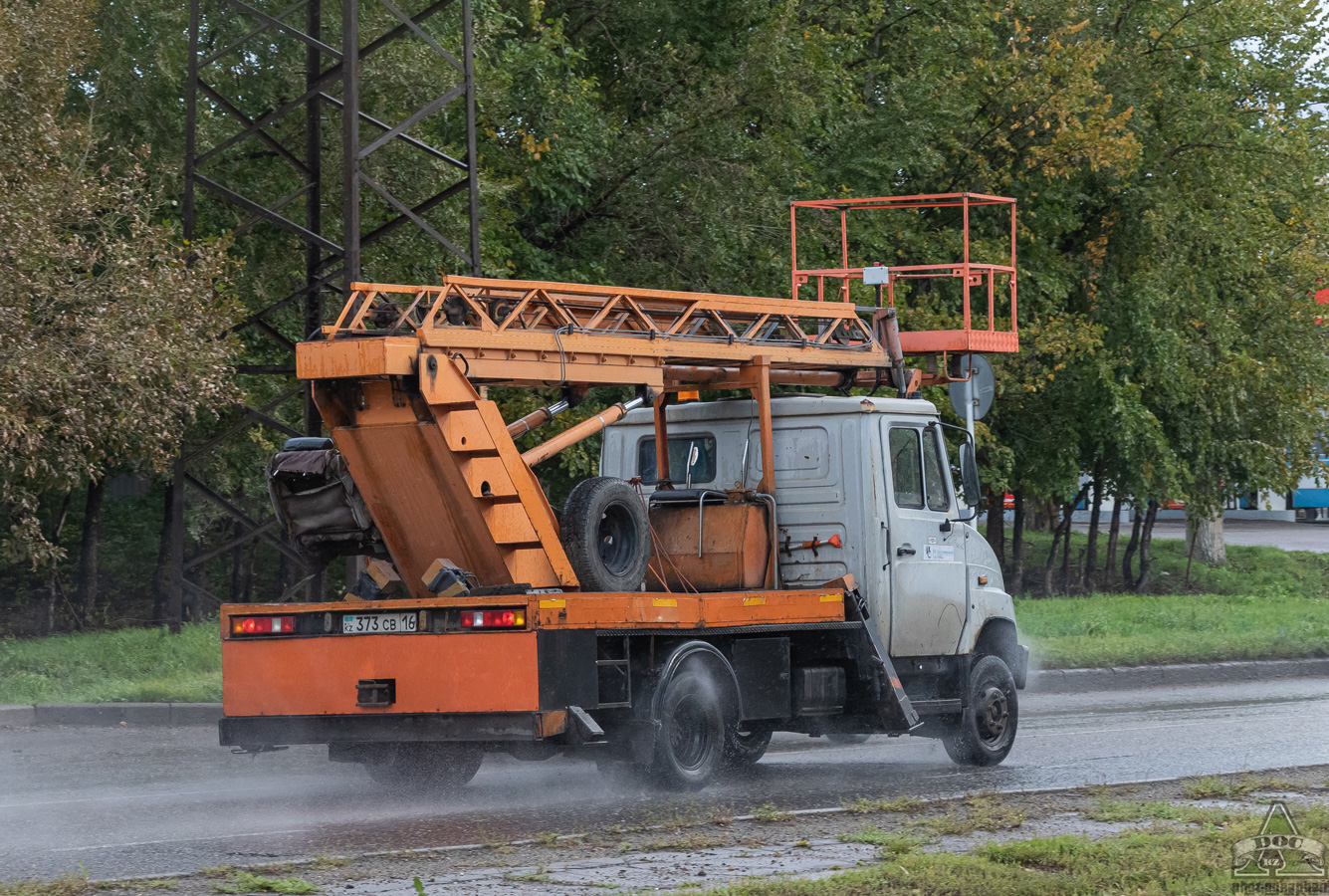 Восточно-Казахстанская область, № 373 CB 16 — ЗИЛ-5301БО "Бычок"