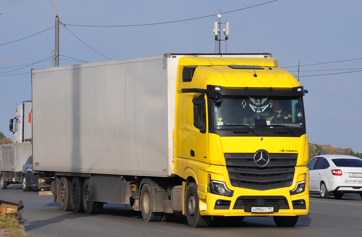 Москва, № Х 090 ОТ 797 — Mercedes-Benz Actros ('2018) 1851