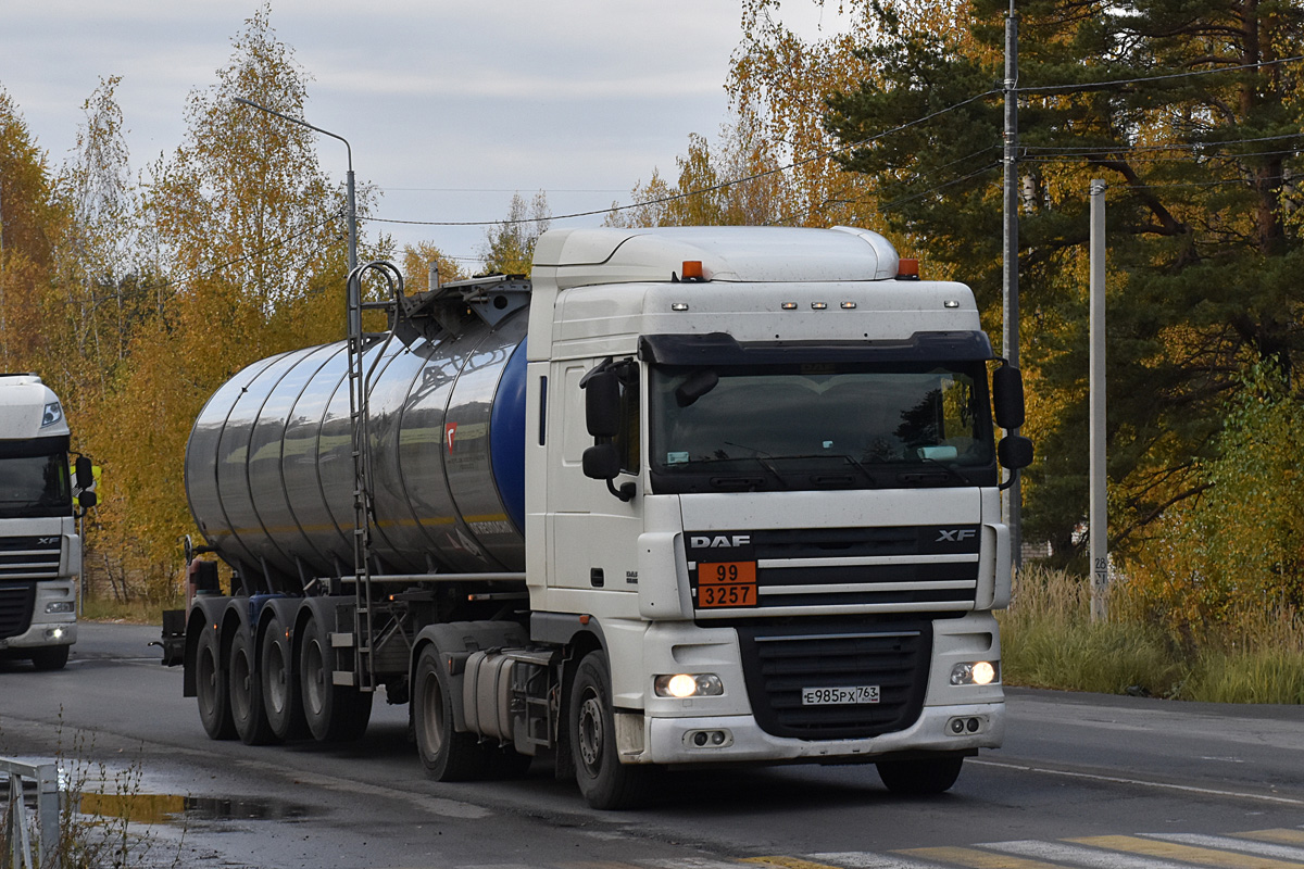 Самарская область, № Е 985 РХ 763 — DAF XF105 FT
