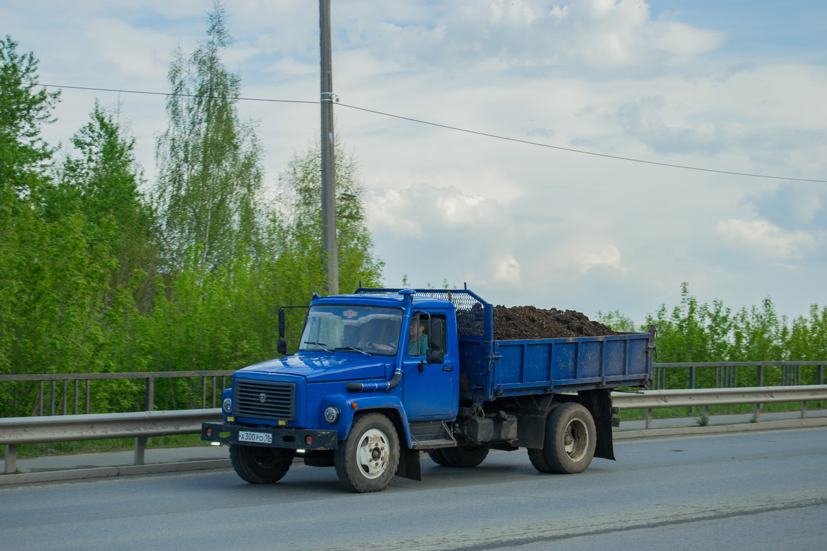 Удмуртия, № А 300 РО 18 — ГАЗ-3307