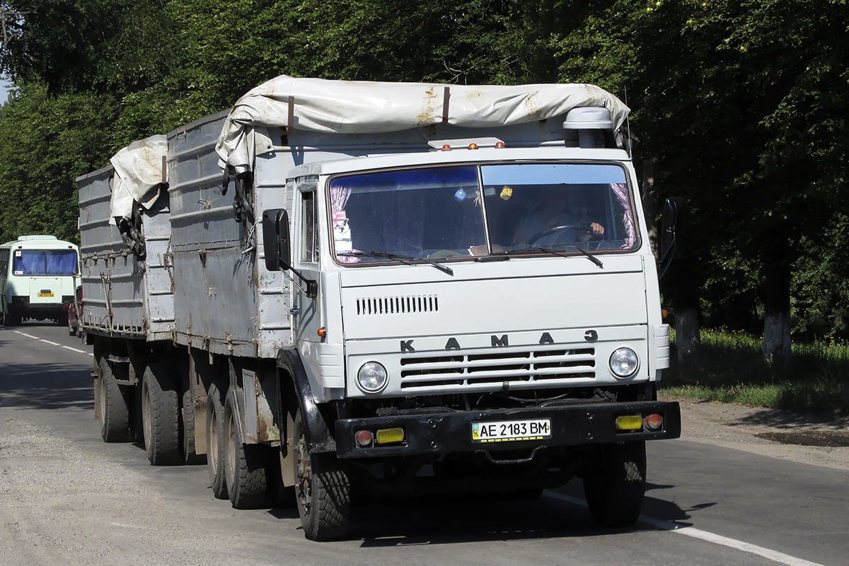 Днепропетровская область, № АЕ 2183 ВМ — КамАЗ-5320