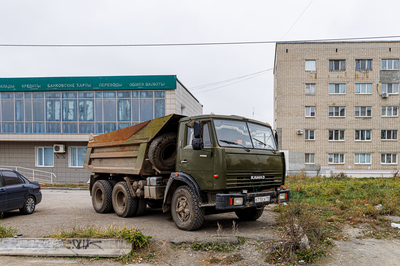 Свердловская область, № Е 710 СВ 196 — КамАЗ-5511