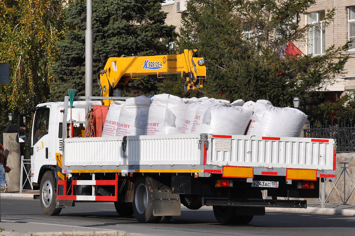 Омская область, № А 243 АС 155 — Isuzu Elf QL(общая модель) [LWL]