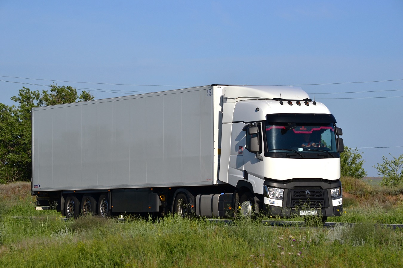 Краснодарский край, № Н 354 МС 193 — Renault T-Series ('2013)