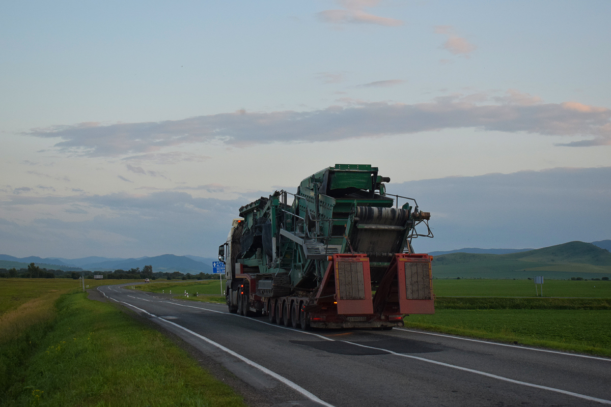 Омская область, № АТ 8602 55 — Kässbohrer LB / Lowbed